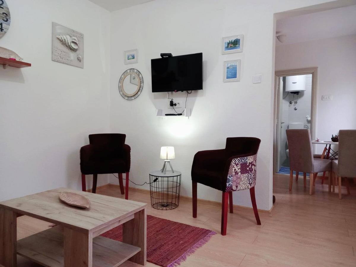 Apartamento Old Marine House Tivat Exterior foto